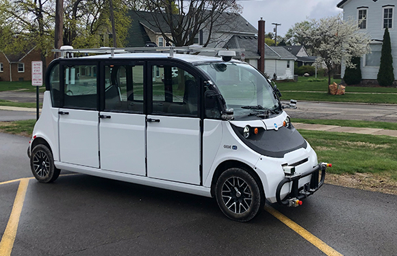 Autonomous vehicle shuttle